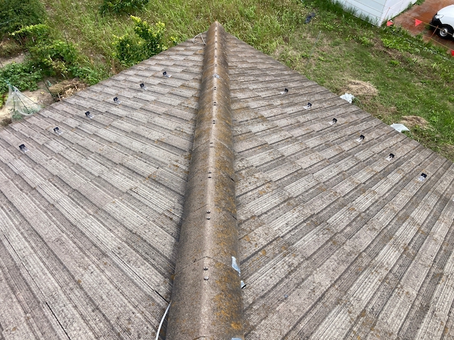 別箇所の棟瓦の写真